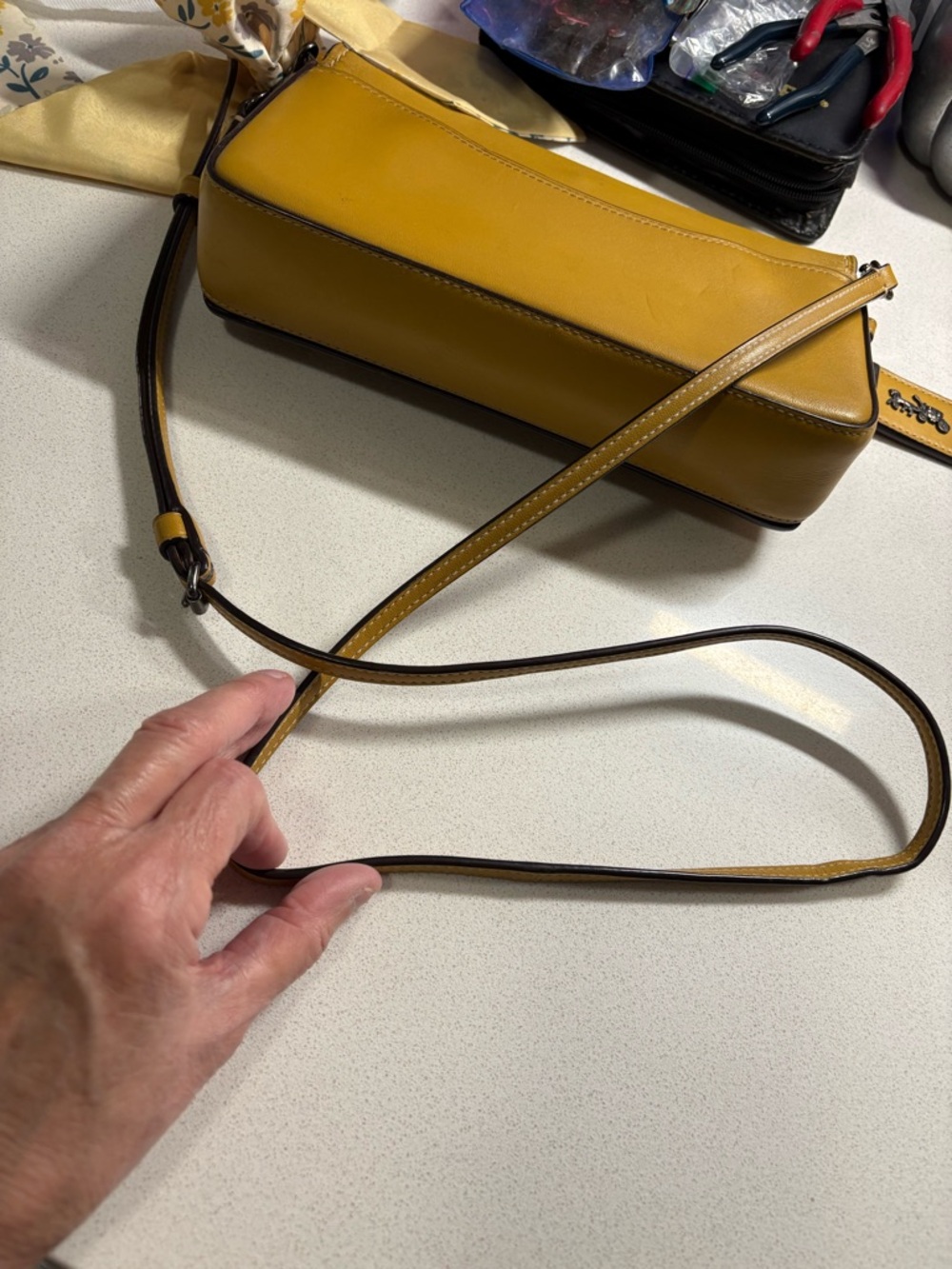 Coach Dinky w/ KISSLOCK 1941 in
Yellow Leather Crossbody with Floral. Pristine - Picture 5 of 5